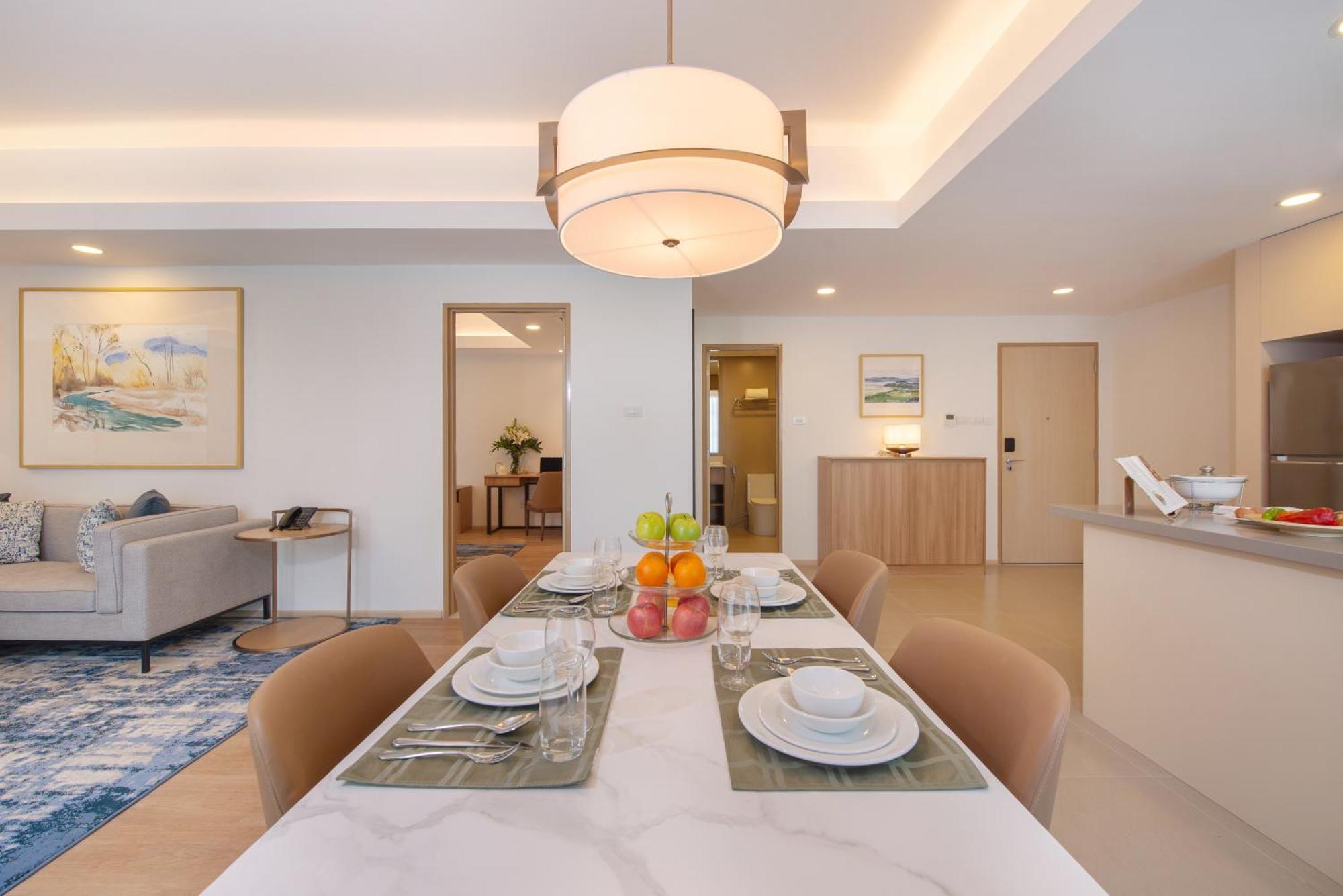 Somerset Valero Makati Makati City Esterno foto